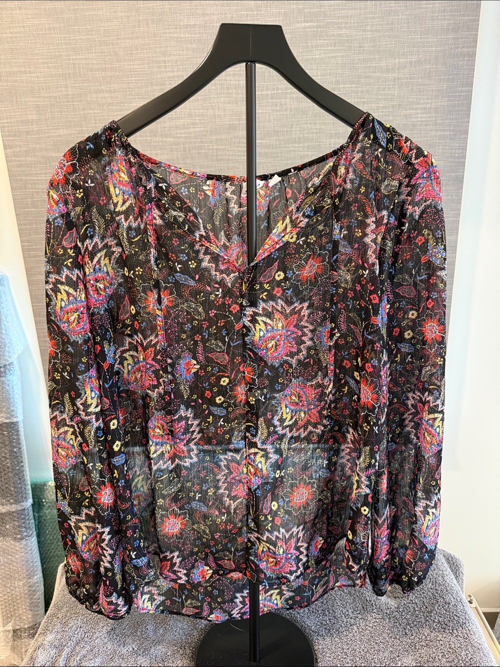 GAP Black Sheer Floral Button-Front Blouse